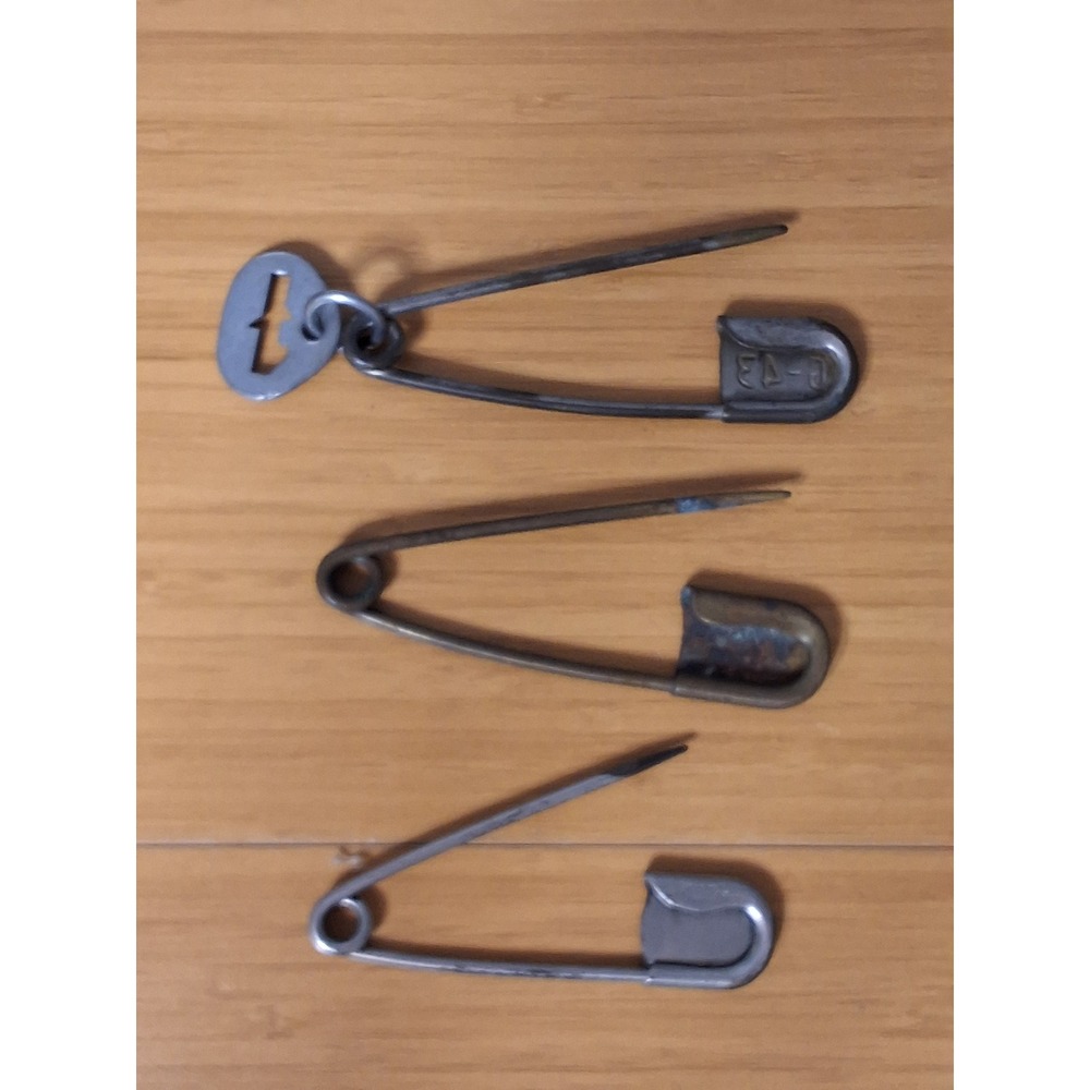 Vintage Industrial Laundry Safety Pins Lot of 3 G-43 Metal Tag Kilt Blanket Pins - Picture 3 of 6